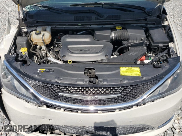 2020 Chrysler Pacifica Touring L Plus z VIN 2C4RC1EG4LR110425, wystawiony jako Copart lot #57892245 z przebiegiem 67 368 mil mil oraz Nie do naprawy • Non repairable. Historia ofert i sprzedaży dostępna na DreamBid. Obrazek 12.