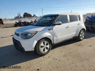 2014 Kia Soul with VIN KNDJN2A22E7022324, listed as a Copart auction lot 42647465 with 157,647 mi miles and Salvage Title. Bid and sale history available at carsss.com. Image 1.