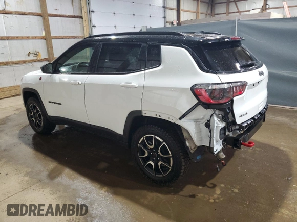 2025 Jeep Compass Trailhawk z VIN 3C4NJDDN6ST543410, wystawiony jako Copart lot #62530235 z przebiegiem 9 197 mil mil oraz Czysty tytuł • Clean title. Historia ofert i sprzedaży dostępna na DreamBid. Obrazek 2.