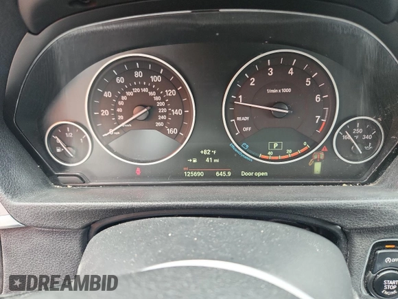 2015 BMW 3 Series 328i xDrive с VIN WBA3G7C52FK480593, выставлен на аукционе Copart как лот 63204795 с пробегом 125 690 миль миль и Списание • Salvage title. История ставок и продаж доступна на DreamBid. Изображение 9.