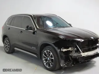 2017 BMW X5 sDrive35i with VIN 5UXKR2C39H0X03686, listed as a Copart auction lot 54441475 with 84,244 mi miles and Salvage Title. Bid and sale history available at carsss.com. Image 1.
