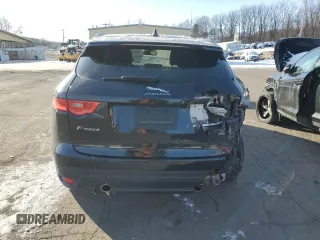 2018 Jaguar F-Pace 30t Premium with VIN SADCJ2GX8JA291369, listed as a Copart auction lot 89354235 with 31,789 mi miles and Salvage title. Bid and sale history available at DreamBid. Image 6.