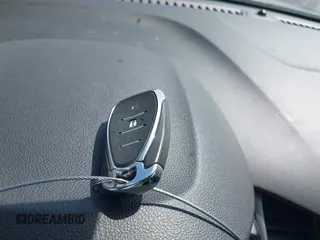 2019 Chevrolet Trax LT with VIN KL7CJLSB0KB918698, listed as a IAAI auction lot 42054006 with Not Provided miles and . Bid and sale history available at carsss.com. Image 11.