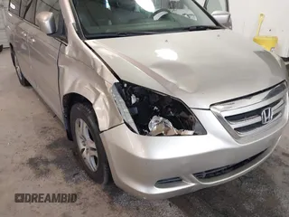 2006 Honda Odyssey EX-L z VIN 5FNRL38746B461357, wystawiony jako IAAI lot #41040746 z przebiegiem 256 047 mil mil oraz . Historia ofert i sprzedaży dostępna na DreamBid. Obrazek 6.