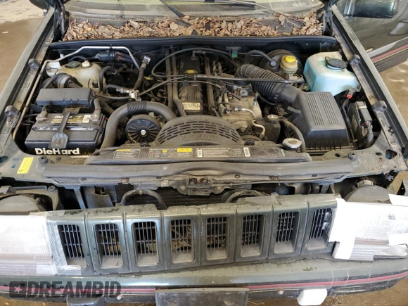 1995 Jeep Grand Cherokee Limited with VIN 1J4GZ78S9SC547492, listed as a Copart auction lot 83001084 with 109,863 mi miles and Clean title. Bid and sale history available at DreamBid. Image 12.