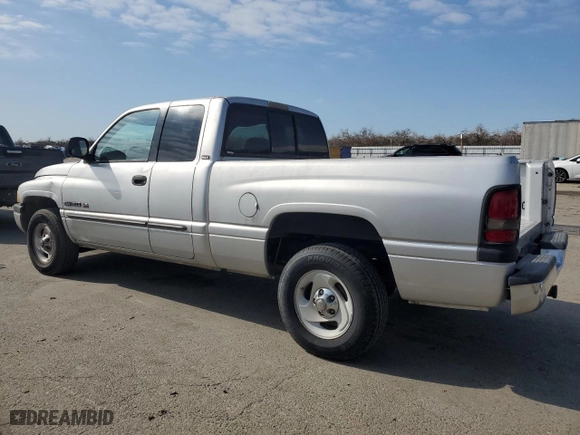 2001 Dodge Ram 1500 with VIN 3B7HC13Y31M536652, listed as a Copart auction lot 42583405 with 236,200 mi miles and Clean Title. Bid and sale history available at carsss.com. Image 2.
