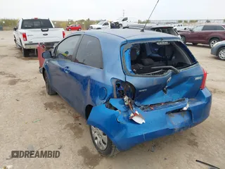 2008 Toyota Yaris with VIN JTDJT923985204821, listed as a IAAI auction lot 40946265 with 136,507 mi miles. Bid and sale history available at carsss.com. Image 3.