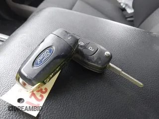 2018 Ford F-150 XL с VIN 1FTEW1E53JFD10706, выставлен на аукционе IAAI как лот 42327749 с пробегом 126 518 миль миль и . История ставок и продаж доступна на DreamBid. Изображение 11.