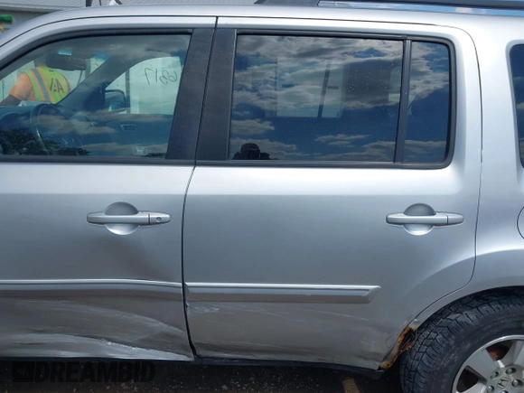 2010 Honda Pilot EX-L z VIN 5FNYF4H52AB030516, wystawiony jako IAAI lot #42196317 z przebiegiem 168 861 mil mil oraz . Historia ofert i sprzedaży dostępna na DreamBid. Obrazek 14.