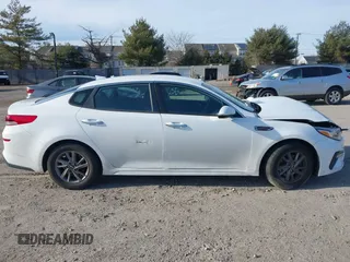 2020 Kia Optima LX with VIN 5XXGT4L3XLG424520, listed as a IAAI auction lot 41663821 with 85,960 mi miles. Bid and sale history available at carsss.com. Image 13.