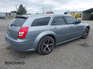 2006 Dodge Magnum with VIN 2D4FV47T66H302211, listed as a IAAI auction lot 42090473 with 218,250 mi miles and . Bid and sale history available at carsss.com. Image 4.