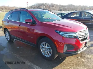 2022 Chevrolet Equinox LT with VIN 3GNAXKEV7NL163293, listed as a IAAI auction lot 41156115 with 26,171 mi miles. Bid and sale history available at carsss.com. Image 1.