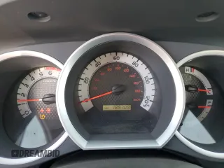 2013 Toyota Tacoma z VIN 5TFPX4EN7DX015095, wystawiony jako Copart lot #84664074 z przebiegiem 188 709 mil mil oraz Szkoda całkowita • Salvage title. Historia ofert i sprzedaży dostępna na DreamBid. Obrazek 9.