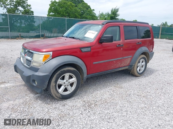 2007 Dodge Nitro SXT z VIN 1D8GT28K37W683408, wystawiony jako IAAI lot #42273045 z przebiegiem 279 799 mil mil oraz . Historia ofert i sprzedaży dostępna na DreamBid. Obrazek 2.
