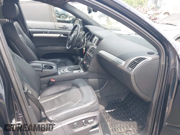 2011 Audi Q7 Prestige z VIN WA1WMAFE5BD008088, wystawiony jako IAAI lot #42262881 z przebiegiem 200 288 mil mil oraz . Historia ofert i sprzedaży dostępna na DreamBid. Obrazek 5.