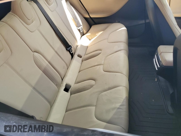 2013 Tesla Model S z VIN 5YJSA1CN8DFP22679, wystawiony jako Copart lot #64195095 z przebiegiem Nie podano mil oraz Czysty tytuł • Clean title. Historia ofert i sprzedaży dostępna na DreamBid. Obrazek 10.