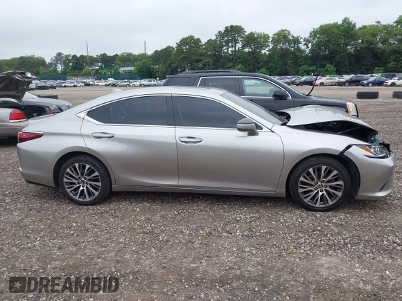 2019 Lexus ES 350 with VIN 58ABZ1B11KU039805, listed as a IAAI auction lot 42710663 with 52,565 mi miles and . Bid and sale history available at DreamBid. Image 13.
