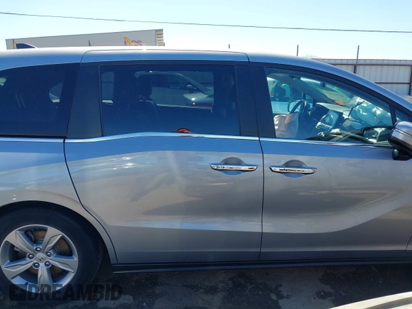 2018 Honda Odyssey EX-L with VIN 5FNRL6H71JB077112, listed as a IAAI auction lot 41721523 with 70,893 mi miles. Bid and sale history available at carsss.com. Image 13.