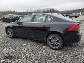 2015 Volvo S60 T5 Platinum with VIN YV1612TMXF1347012, listed as a Copart auction lot 52639184 with 109,005 mi miles and Salvage Title. Bid and sale history available at carsss.com. Image 2.