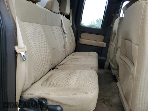 2014 Ford F-150 XL with VIN 1FTFX1ETXEKG17352, listed as a Copart auction lot 53354055 with 233,431 mi miles and Clean Title. Bid and sale history available at DreamBid. Image 10.