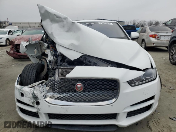 2019 Jaguar XE 25t Premium with VIN SAJAD4FX2KCP54489, listed as a Copart auction lot 85994934 with 79,018 mi miles and Salvage Title. Bid and sale history available at carsss.com. Image 5.