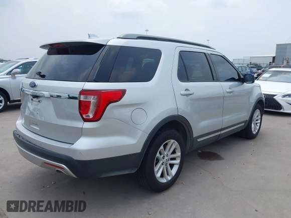 2017 Ford Explorer XLT z VIN 1FM5K7D89HGB79520, wystawiony jako IAAI lot #42288407 z przebiegiem 152 091 mil mil oraz . Historia ofert i sprzedaży dostępna na DreamBid. Obrazek 4.