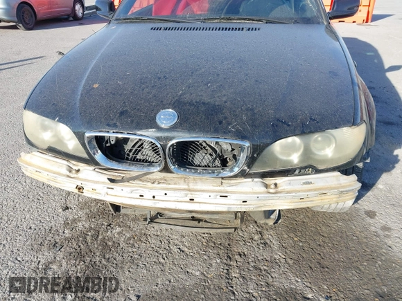 2006 BMW 3 Series 330Ci with VIN WBABW53416PZ42123, listed as a IAAI auction lot 40662101 with 177,364 mi miles. Bid and sale history available at carsss.com. Image 6.