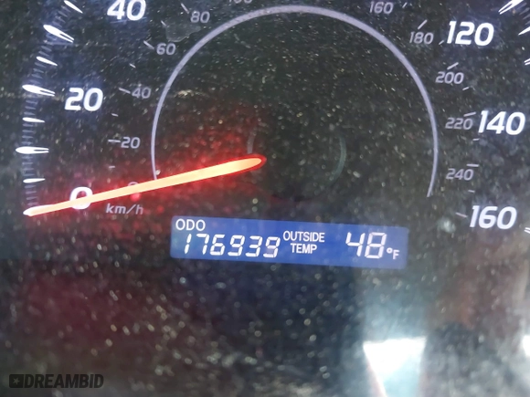 2011 Toyota Camry LE with VIN 4T1BK3EK0BU622135, listed as a IAAI auction lot 41726764 with 176,939 mi miles. Bid and sale history available at carsss.com. Image 16.