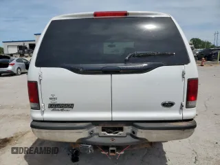 2005 Ford Excursion Eddie Bauer z VIN 1FMNU45S55EB52633, wystawiony jako Copart lot #56335435 z przebiegiem Nie podano mil oraz Czysty tytuł • Clean title. Historia ofert i sprzedaży dostępna na DreamBid. Obrazek 6.