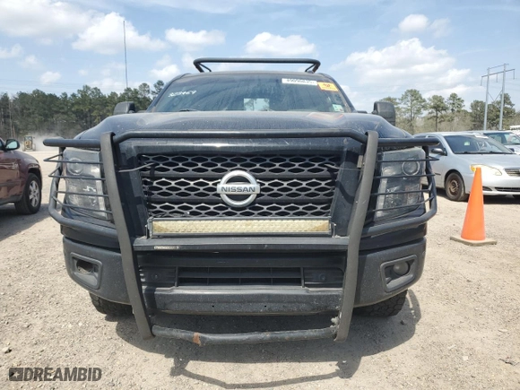 2018 Nissan Titan XD SV with VIN 1N6BA1F41JN517296, listed as a Copart auction lot 49090835 with 210,589 mi miles and Clean Title. Bid and sale history available at carsss.com. Image 5.