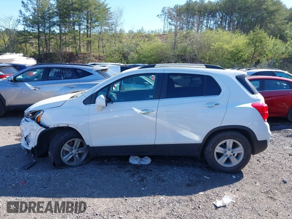 2020 Chevrolet Trax LT with VIN KL7CJLSB9LB005813, listed as a IAAI auction lot 41802888 with 31,212 mi miles and . Bid and sale history available at DreamBid. Image 14.