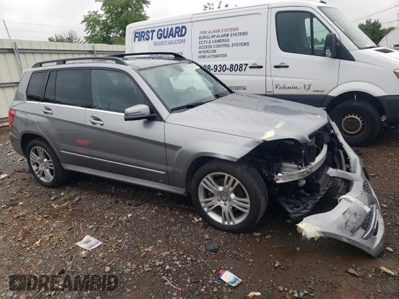 2015 Mercedes-Benz GLK 350 with VIN WDCGG8JB0FG366625, listed as a Copart auction lot 66211234 with 52,617 mi miles and Salvage Title. Bid and sale history available at DreamBid. Image 4.