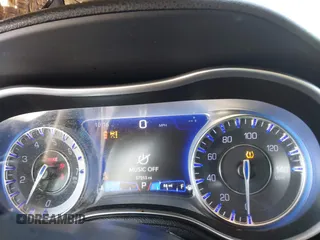 2019 Chrysler 300 Limited with VIN 2C3CCAEG9KH705883, listed as a IAAI auction lot 40022232 with 67,913 mi miles and . Bid and sale history available at DreamBid. Image 7.