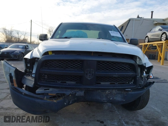 2012 Ram 1500 ST z VIN 3C6JD6DP5CG264518, wystawiony jako IAAI lot #41103265 z przebiegiem 145 791 mil mil oraz . Historia ofert i sprzedaży dostępna na DreamBid. Obrazek 6.