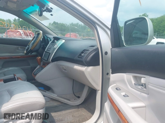 2006 Lexus RX 330 with VIN 2T2HA31U66C095158, listed as a IAAI auction lot 42450277 with 278,079 mi miles and . Bid and sale history available at DreamBid. Image 5.