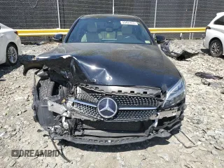 2019 Mercedes-Benz C 300 z VIN 55SWF8EB3KU322149, wystawiony jako Copart lot #53491855 z przebiegiem 53 837 mil mil oraz Szkoda całkowita • Salvage title. Historia ofert i sprzedaży dostępna na DreamBid. Obrazek 5.