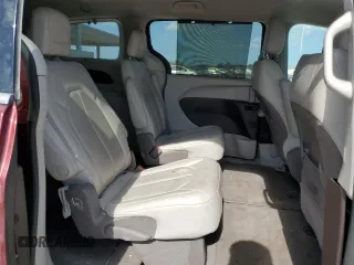 2020 Chrysler Pacifica Touring L z VIN 2C4RC1BG7LR135565, wystawiony jako Copart lot #54108915 z przebiegiem 62 639 mil mil oraz Nie do naprawy • Non repairable. Historia ofert i sprzedaży dostępna na DreamBid. Obrazek 11.