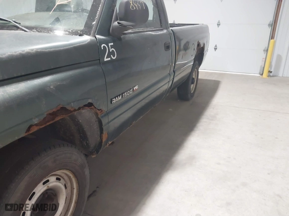 2000 Dodge Ram 1500 Work Special with VIN 1B7HC16XXYS595802, listed as a IAAI auction lot 41389779 with 88,323 mi miles. Bid and sale history available at carsss.com. Image 13.