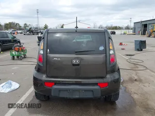 2010 Kia Soul + with VIN KNDJT2A21A7159044, listed as a IAAI auction lot 41877813 with 121,814 mi miles. Bid and sale history available at carsss.com. Image 16.