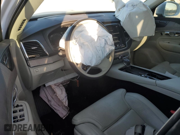 2022 Volvo XC90 Inscription with VIN YV4A221L2N1827855, listed as a Copart auction lot 41870335 with 29,792 mi miles and Salvage title. Bid and sale history available at DreamBid. Image 8.
