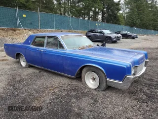 1967 Lincoln Continental with VIN 7Y82G808697, listed as a Copart auction lot 45420305 with 5,451 mi miles and Clean Title. Bid and sale history available at DreamBid. Image 4.