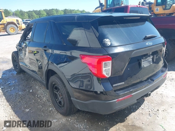 2020 Ford Police Interceptor Utility z VIN 1FM5K8AB7LGD18218, wystawiony jako IAAI lot #41975421 z przebiegiem Nie podano mil oraz . Historia ofert i sprzedaży dostępna na DreamBid. Obrazek 3.