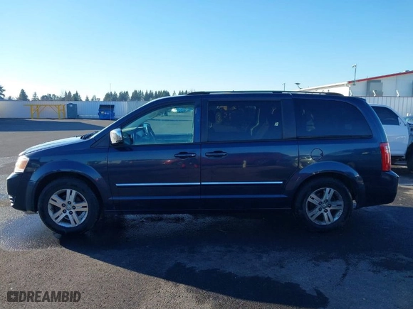 2008 Dodge Grand Caravan SXT with VIN 2D8HN54X68R126584, listed as a IAAI auction lot 41392596 with 272,088 mi miles. Bid and sale history available at carsss.com. Image 14.