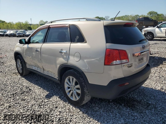 2011 Kia Sorento EX with VIN 5XYKU4A29BG116105, listed as a Copart auction lot 52570045 with 268,549 mi miles and Salvage Title. Bid and sale history available at carsss.com. Image 2.