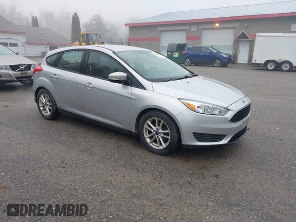 2015 Ford Focus SE with VIN 1FADP3K2XFL364856, listed as a IAAI auction lot 42190028 with 170,436 mi miles. Bid and sale history available at carsss.com. Image 1.