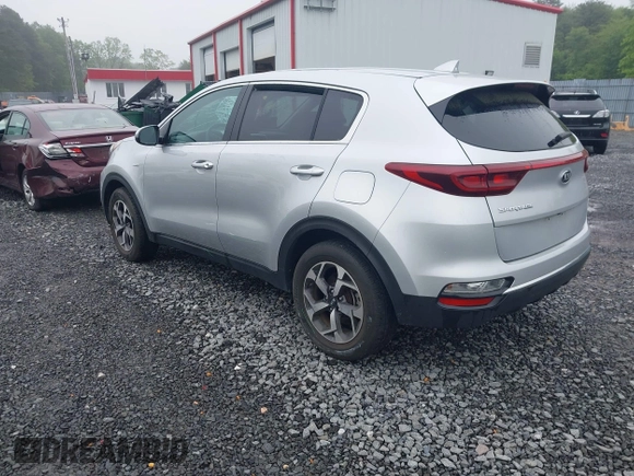 2021 Kia Sportage LX z VIN KNDPMCAC8M7915382, wystawiony jako IAAI lot #42265478 z przebiegiem 20 117 mil mil oraz . Historia ofert i sprzedaży dostępna na DreamBid. Obrazek 3.