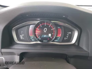2015 Volvo V60 z VIN YV1902SH9F1190853, wystawiony jako IAAI lot #42237421 z przebiegiem 49 122 mil mil oraz . Historia ofert i sprzedaży dostępna na DreamBid. Obrazek 7.