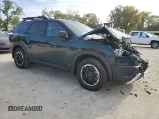 2024 Nissan Pathfinder Rock Creek z VIN 5N1DR3BD3RC304567, wystawiony jako Copart lot #50443925 z przebiegiem Nie podano mil oraz Nie do naprawy • Non repairable. Historia ofert i sprzedaży dostępna na DreamBid. Obrazek 4.