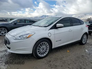 2013 Ford Focus Electric z VIN 1FADP3R44DL352402, wystawiony jako Copart lot #45566905 z przebiegiem Nie podano mil oraz Szkody całkowita. Historia ofert i sprzedaży dostępna na DreamBid. Obrazek 1.