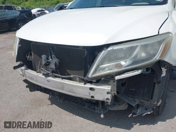 2016 Nissan Pathfinder S with VIN 5N1AR2MN7GC670676, listed as a IAAI auction lot 42391995 with 165,391 mi miles and . Bid and sale history available at DreamBid. Image 6.